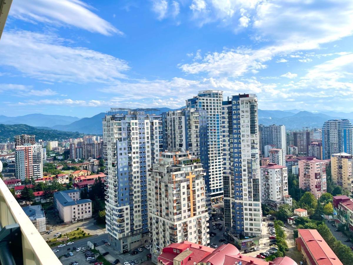 Hellobatumi Aparthotel ภายนอก รูปภาพ