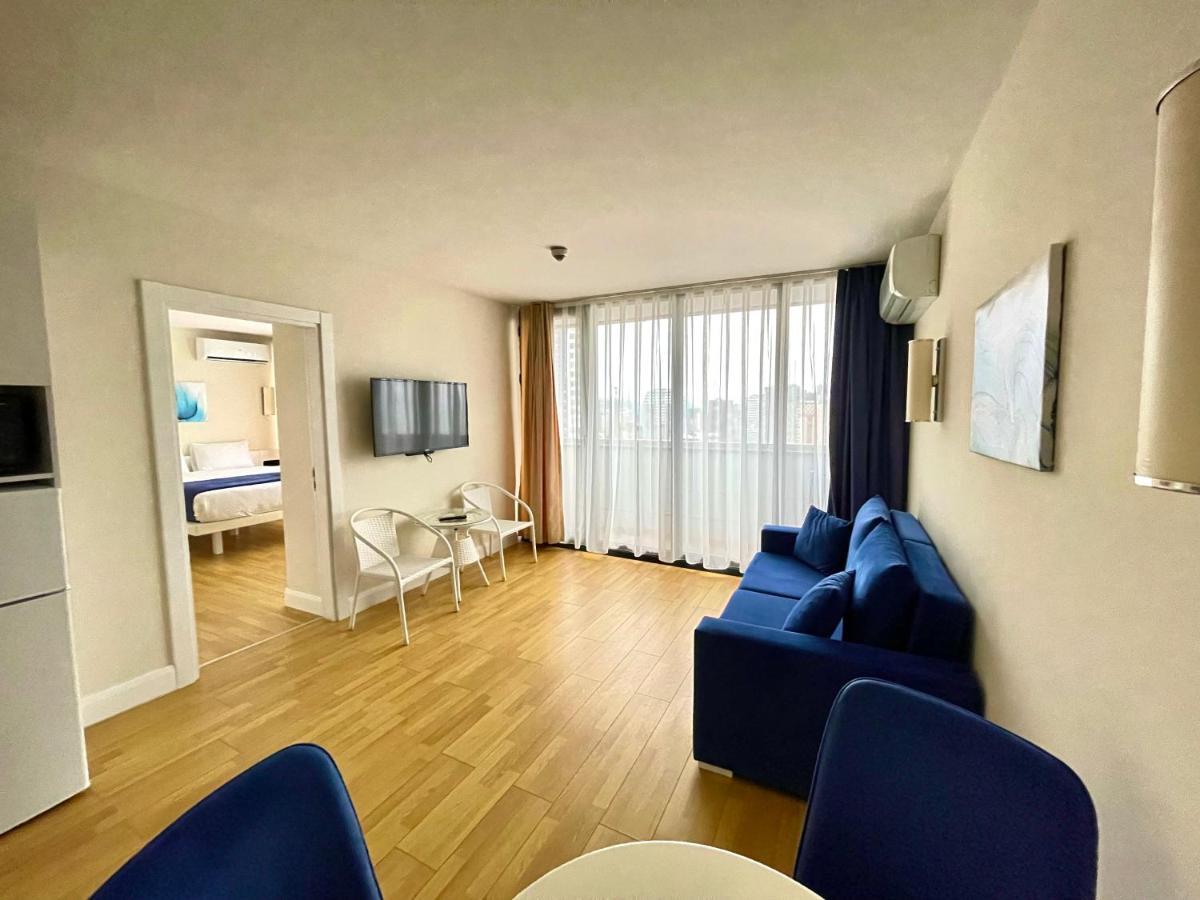 Hellobatumi Aparthotel ภายนอก รูปภาพ