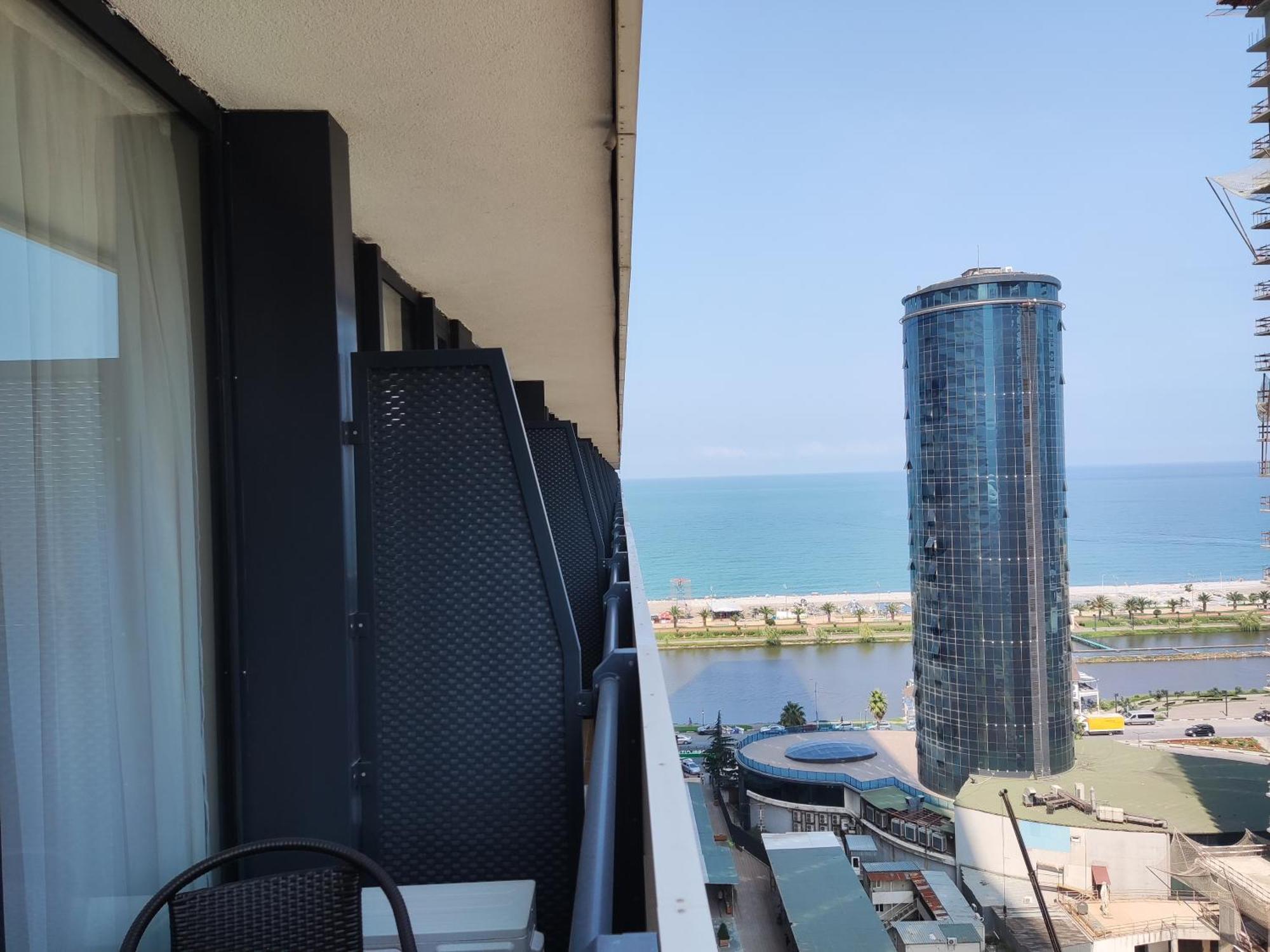 Hellobatumi Aparthotel ภายนอก รูปภาพ