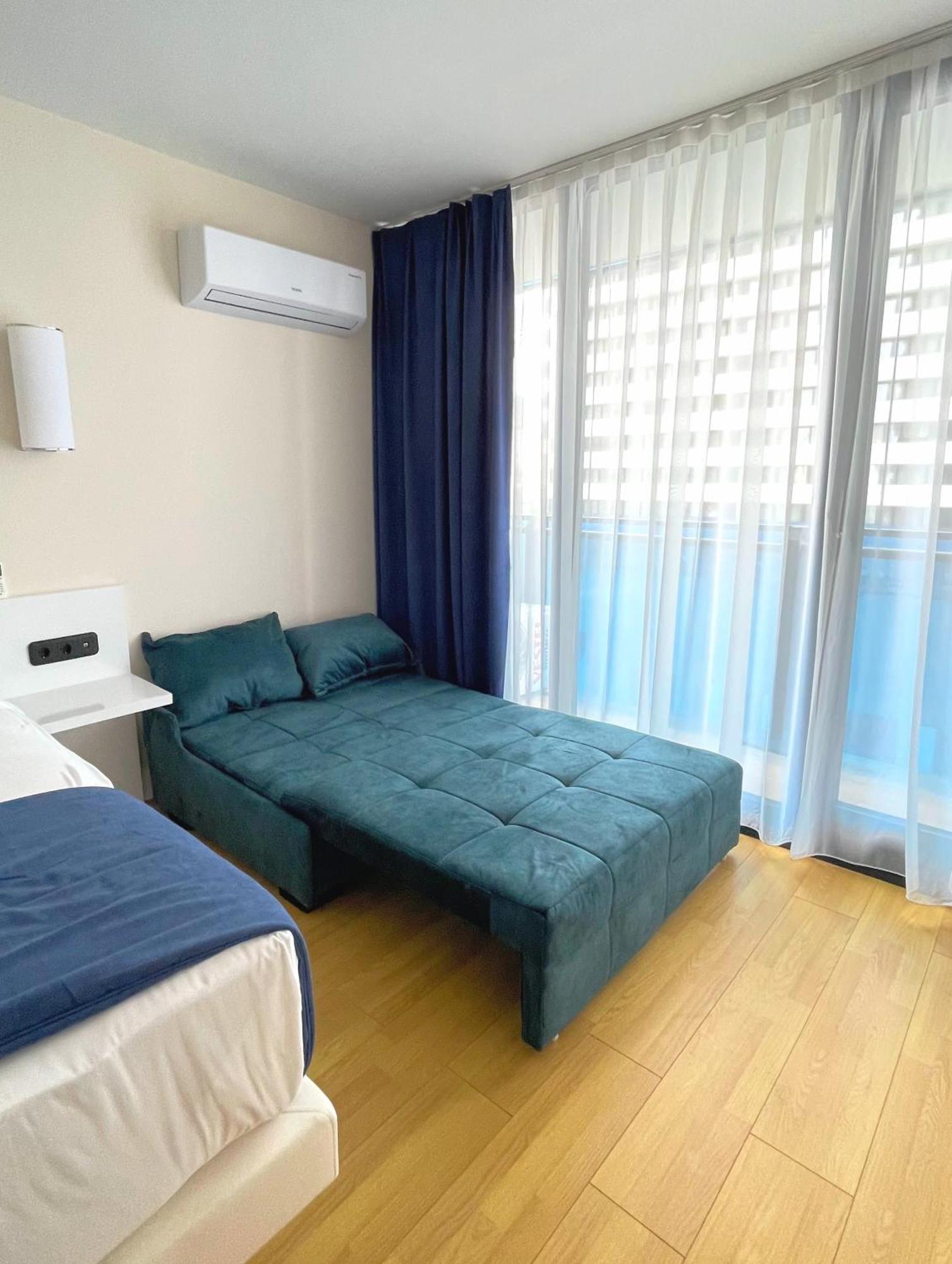 Hellobatumi Aparthotel ภายนอก รูปภาพ